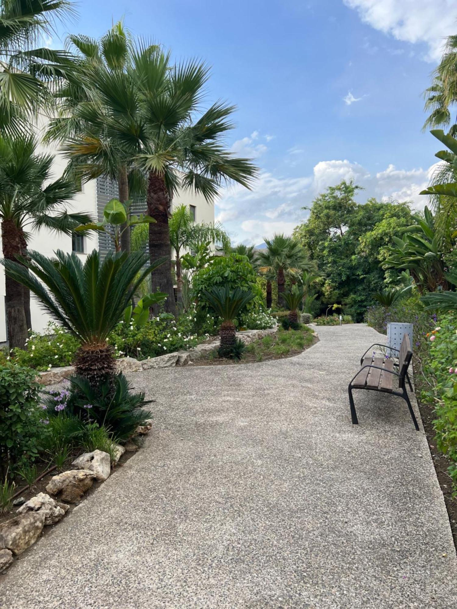 Amazing Two Bedroom Apartment In Los Flamingos, Marbella Estepona Kültér fotó