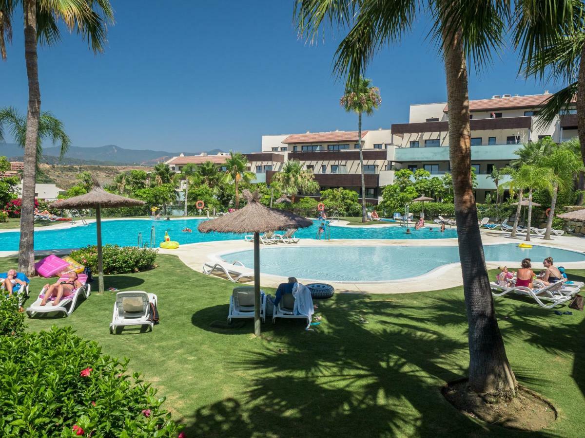 Amazing Two Bedroom Apartment In Los Flamingos, Marbella Estepona Kültér fotó