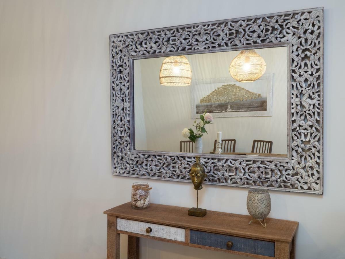 Amazing Two Bedroom Apartment In Los Flamingos, Marbella Estepona Kültér fotó