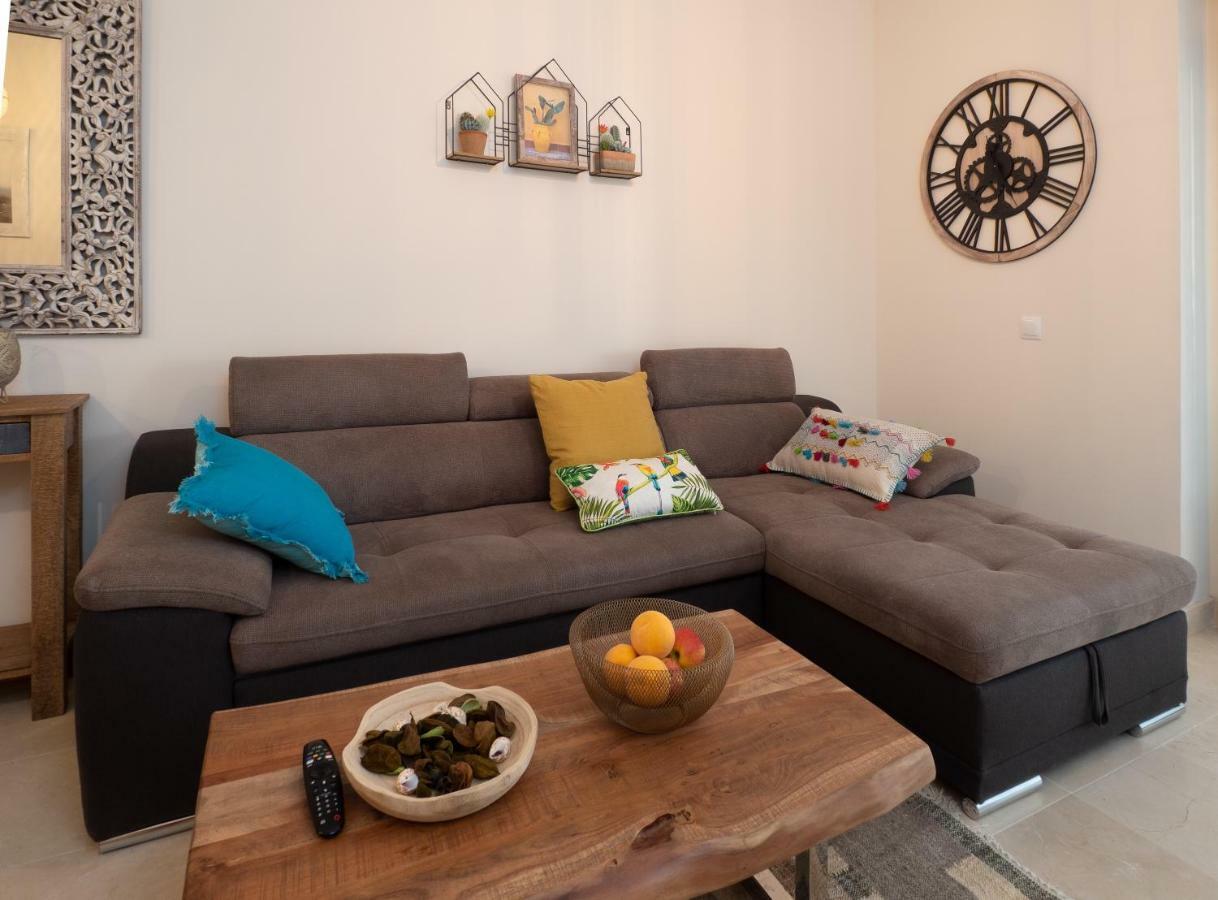 Amazing Two Bedroom Apartment In Los Flamingos, Marbella Estepona Kültér fotó
