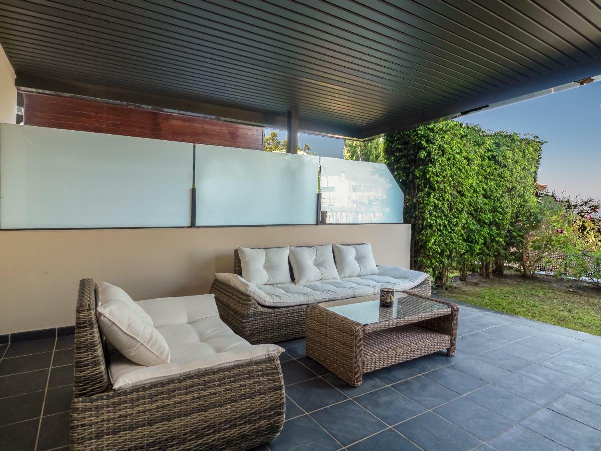 Amazing Two Bedroom Apartment In Los Flamingos, Marbella Estepona Kültér fotó